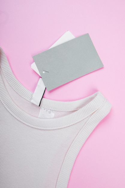 Como Criar Etiquetas de Papel para Roupas que Impressionam e Vendem
