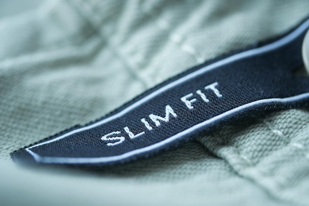 Transforme Seu Look Fitness com Etiquetas Bordadas: Estilo e Conforto em Alto Nível